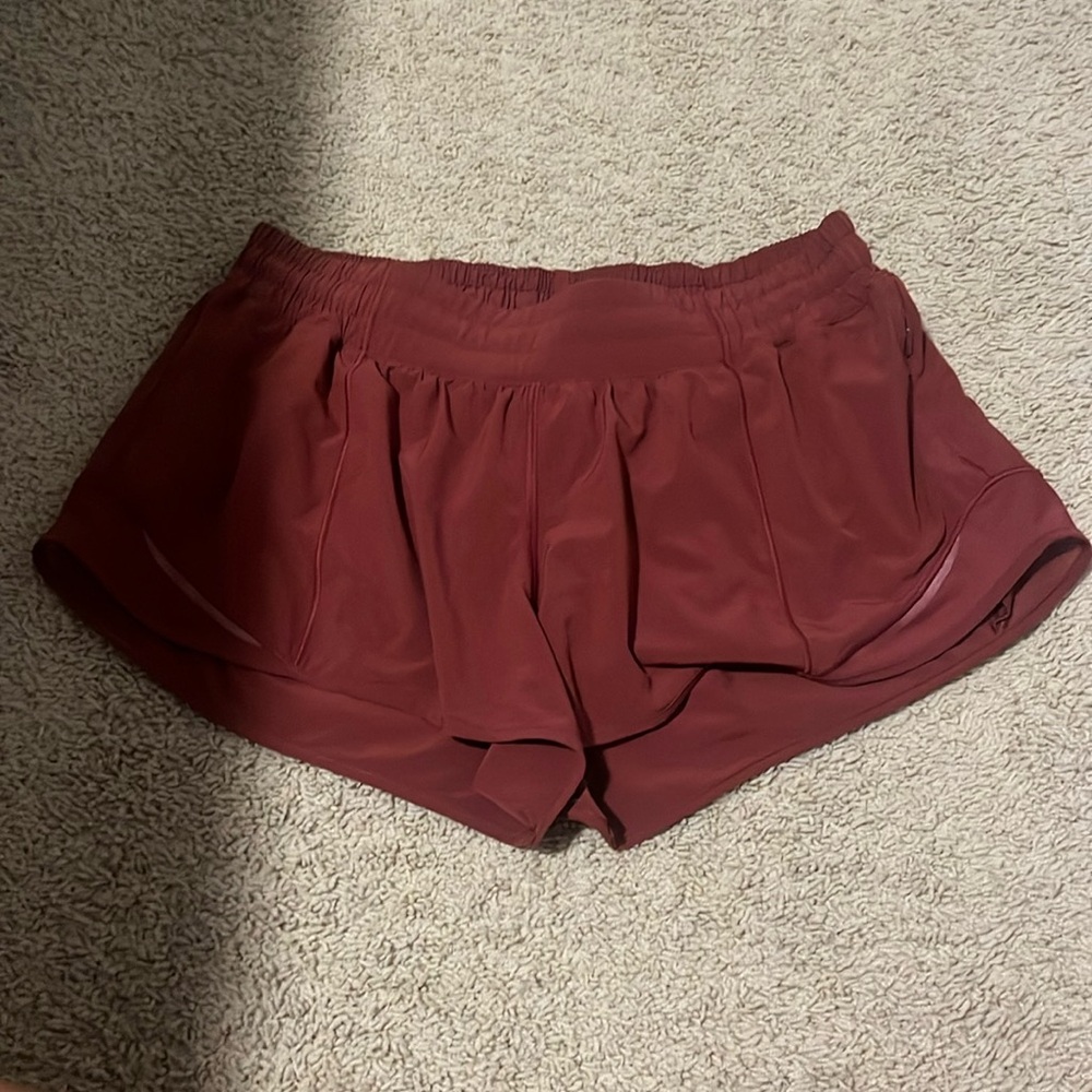 Lululemon Hotty hot shorts